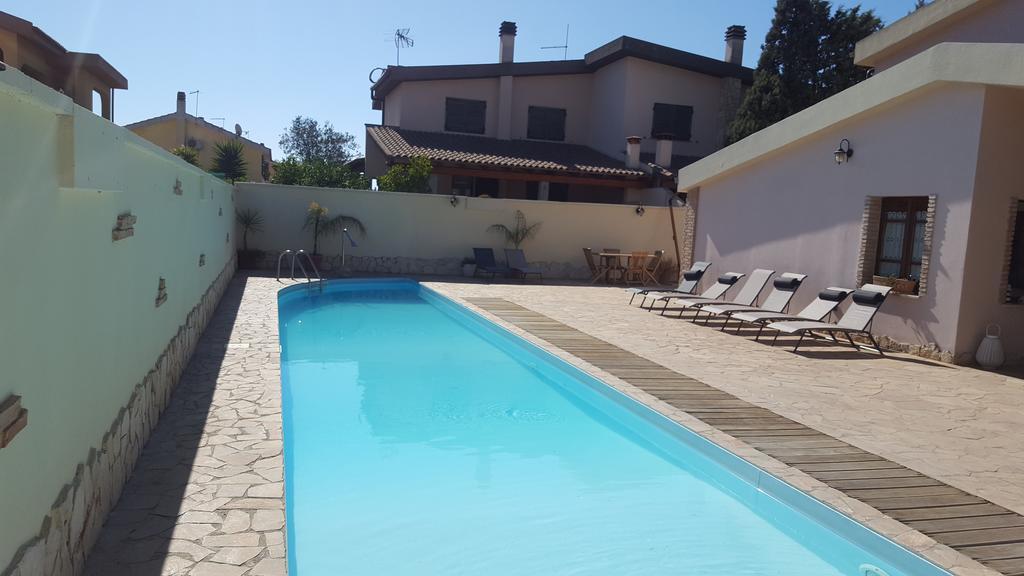 Bed and Breakfast Gentarrubia Capoterra Exterior foto
