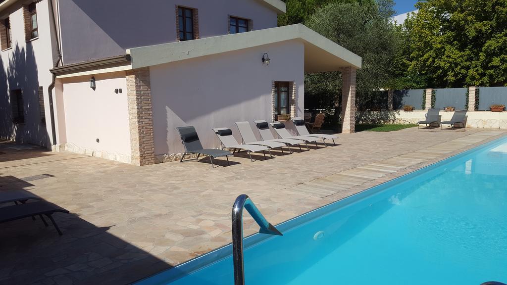 Bed and Breakfast Gentarrubia Capoterra Exterior foto