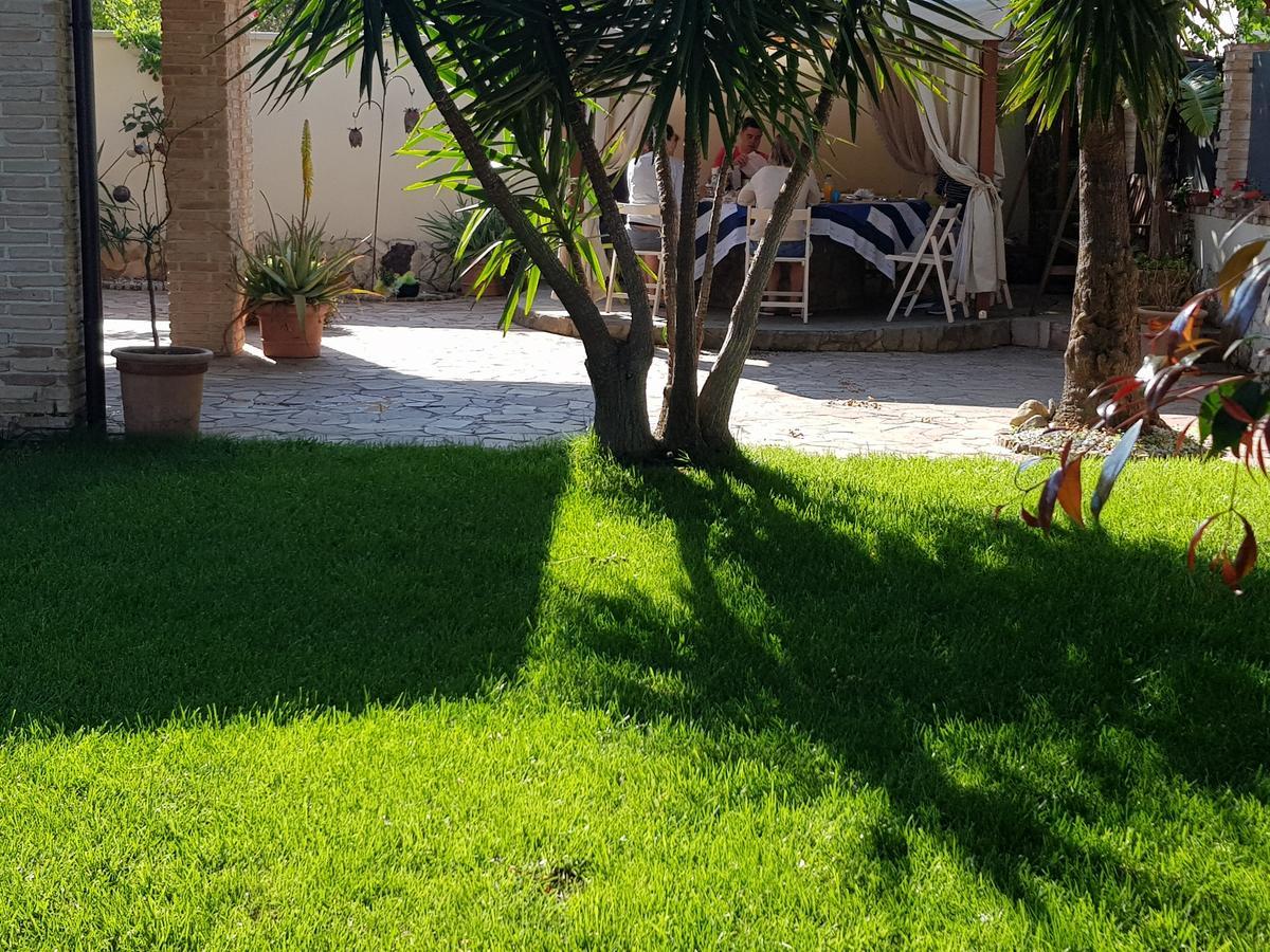 Bed and Breakfast Gentarrubia Capoterra Exterior foto